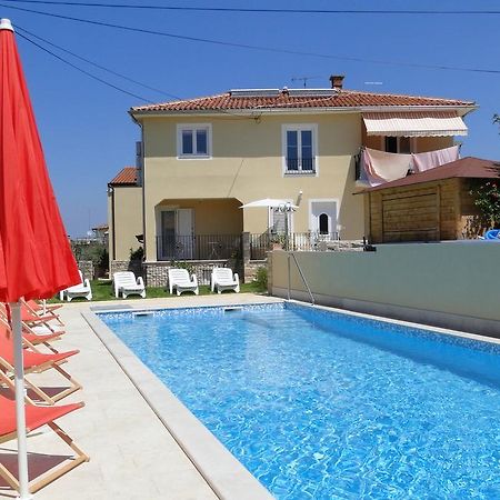 Apartments Villa Ela Umag Eksteriør billede