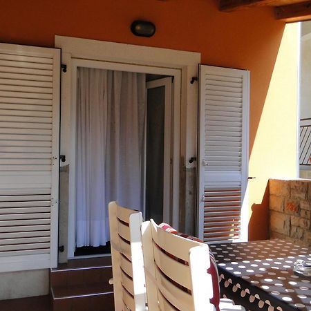 Apartments Villa Ela Umag Eksteriør billede