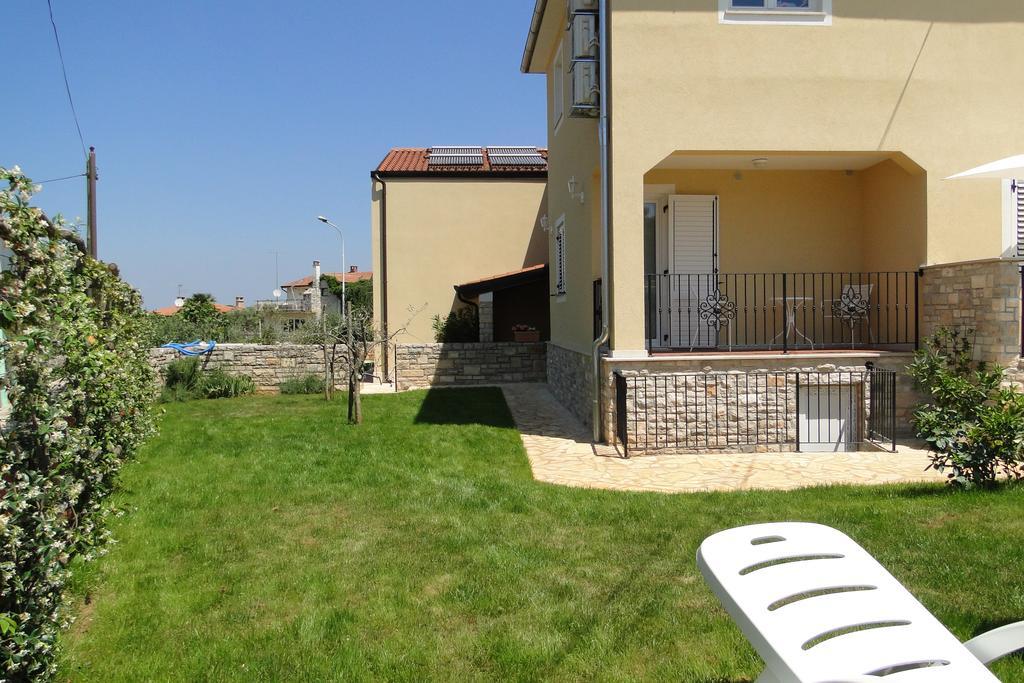 Apartments Villa Ela Umag Eksteriør billede
