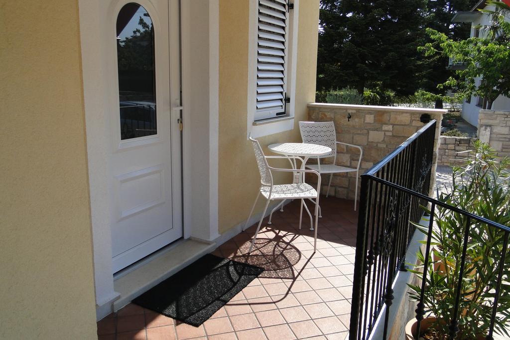 Apartments Villa Ela Umag Eksteriør billede