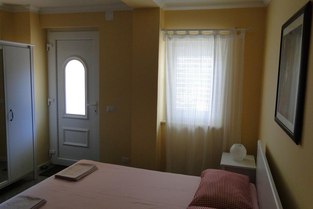 Apartments Villa Ela Umag Eksteriør billede